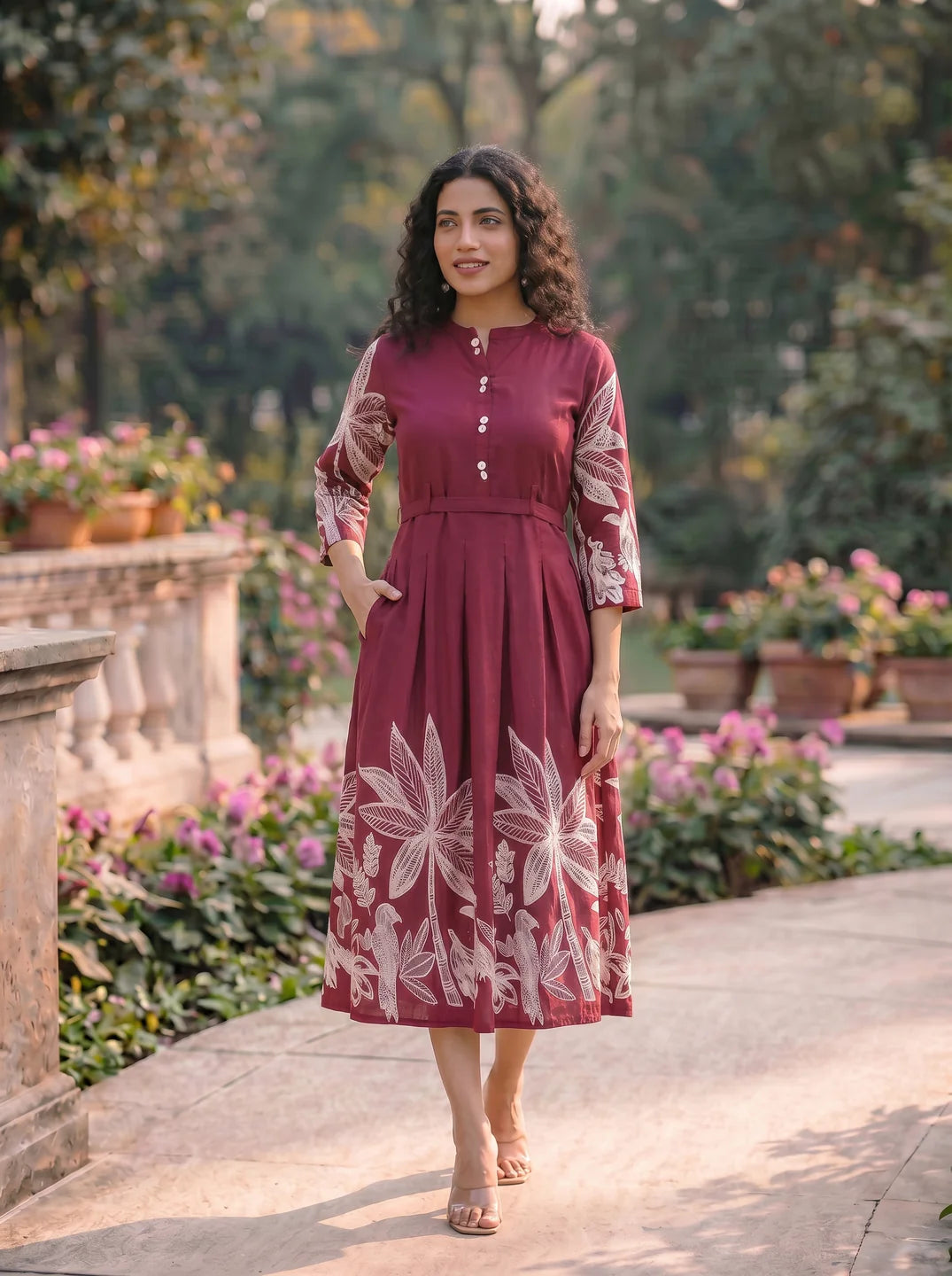Maroon Base With Cream Color Bold Flower Motif Midi Dress L / silk / red