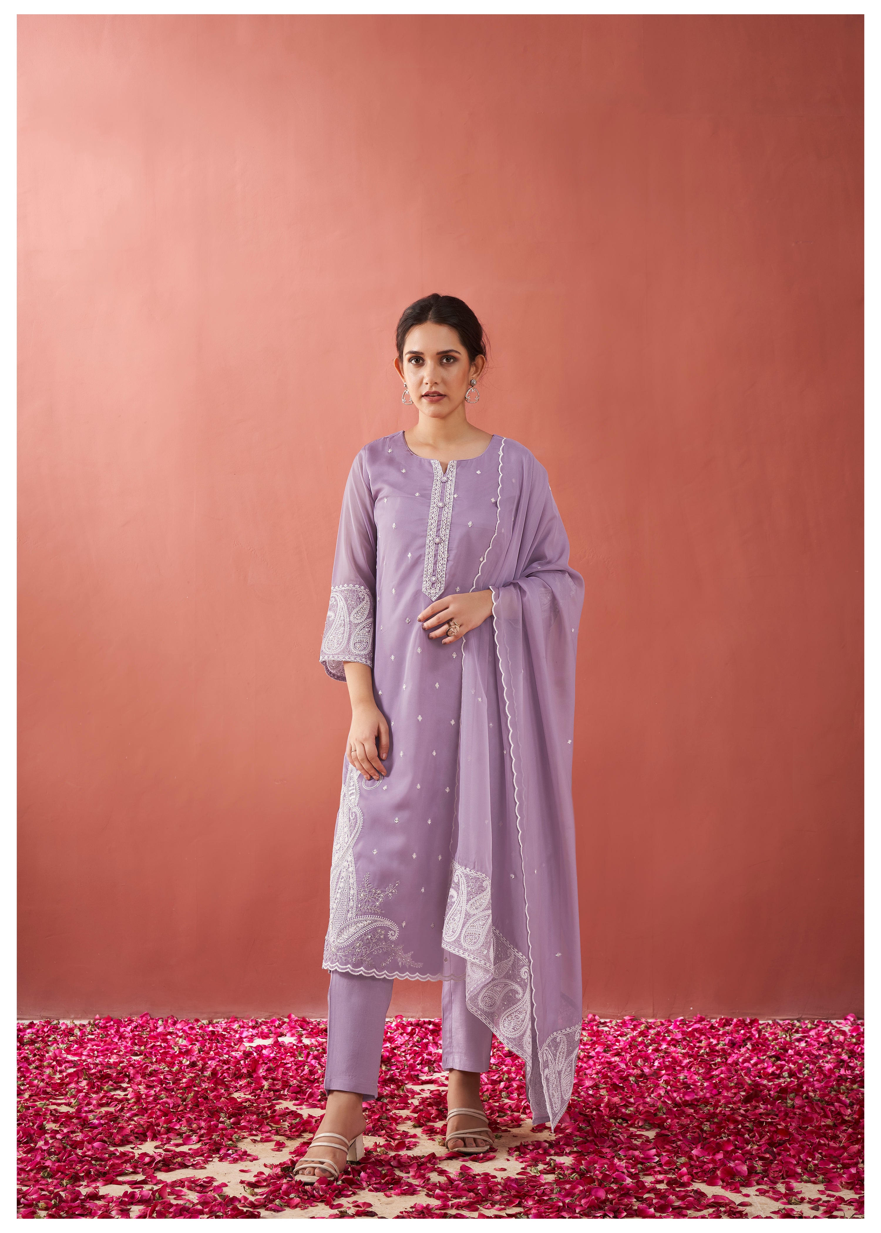 Lilac Paisley Embroidery Organza Ethnic Set With Dupatta