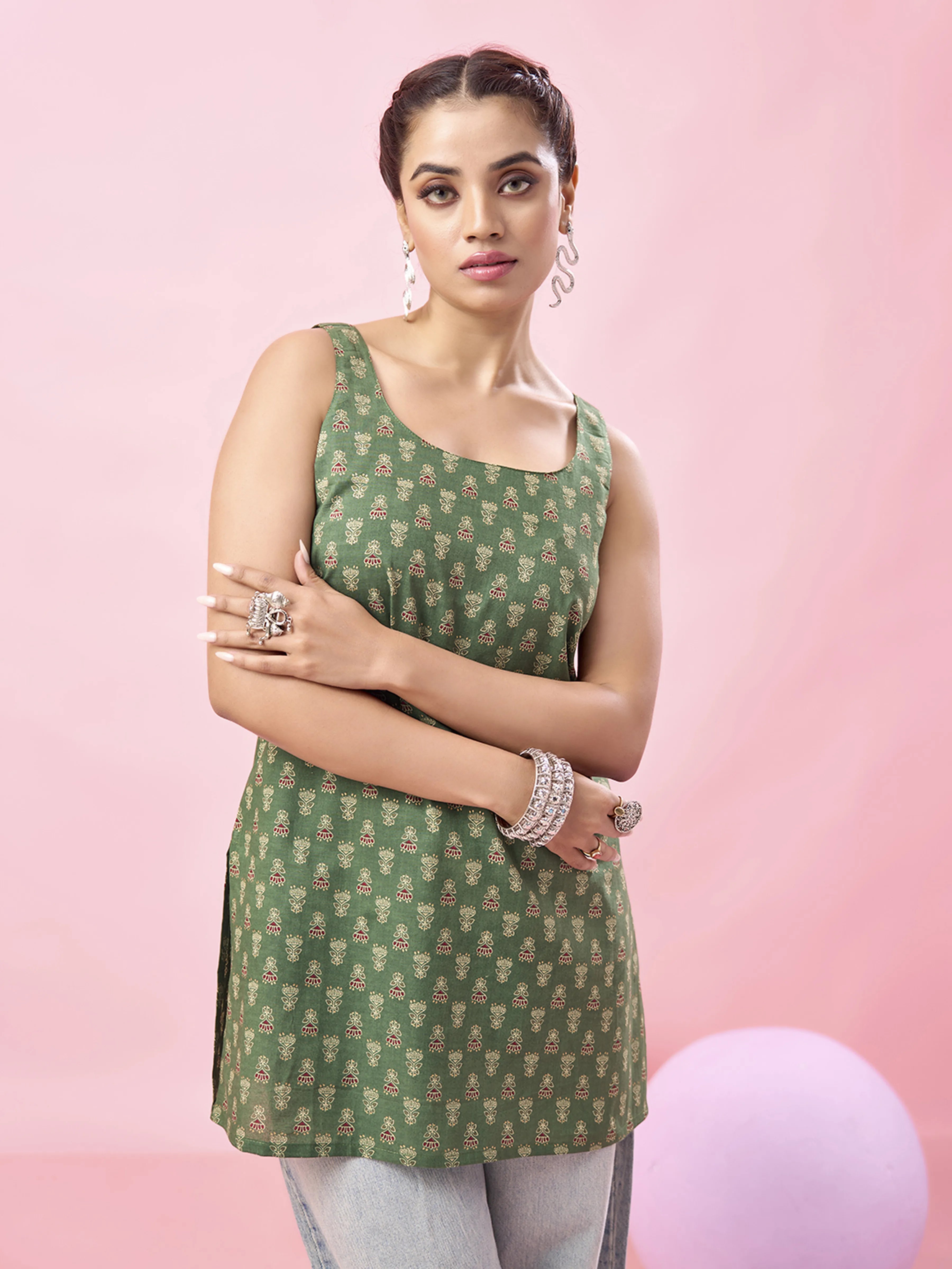 Green Geometric Floral Printed Cotton Short Kurti with Dori Tie-Back