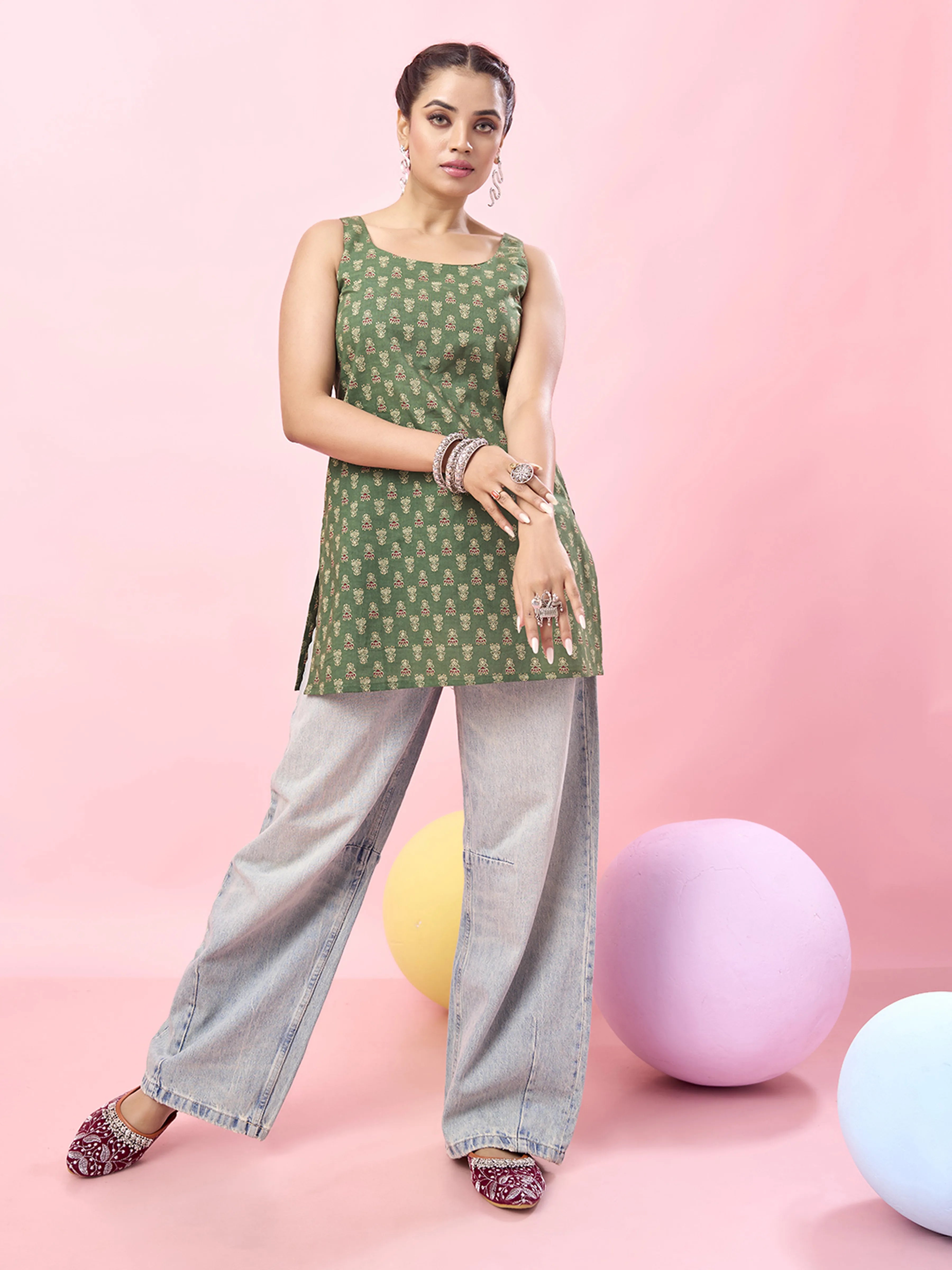 Green Geometric Floral Printed Cotton Short Kurti with Dori Tie-Back