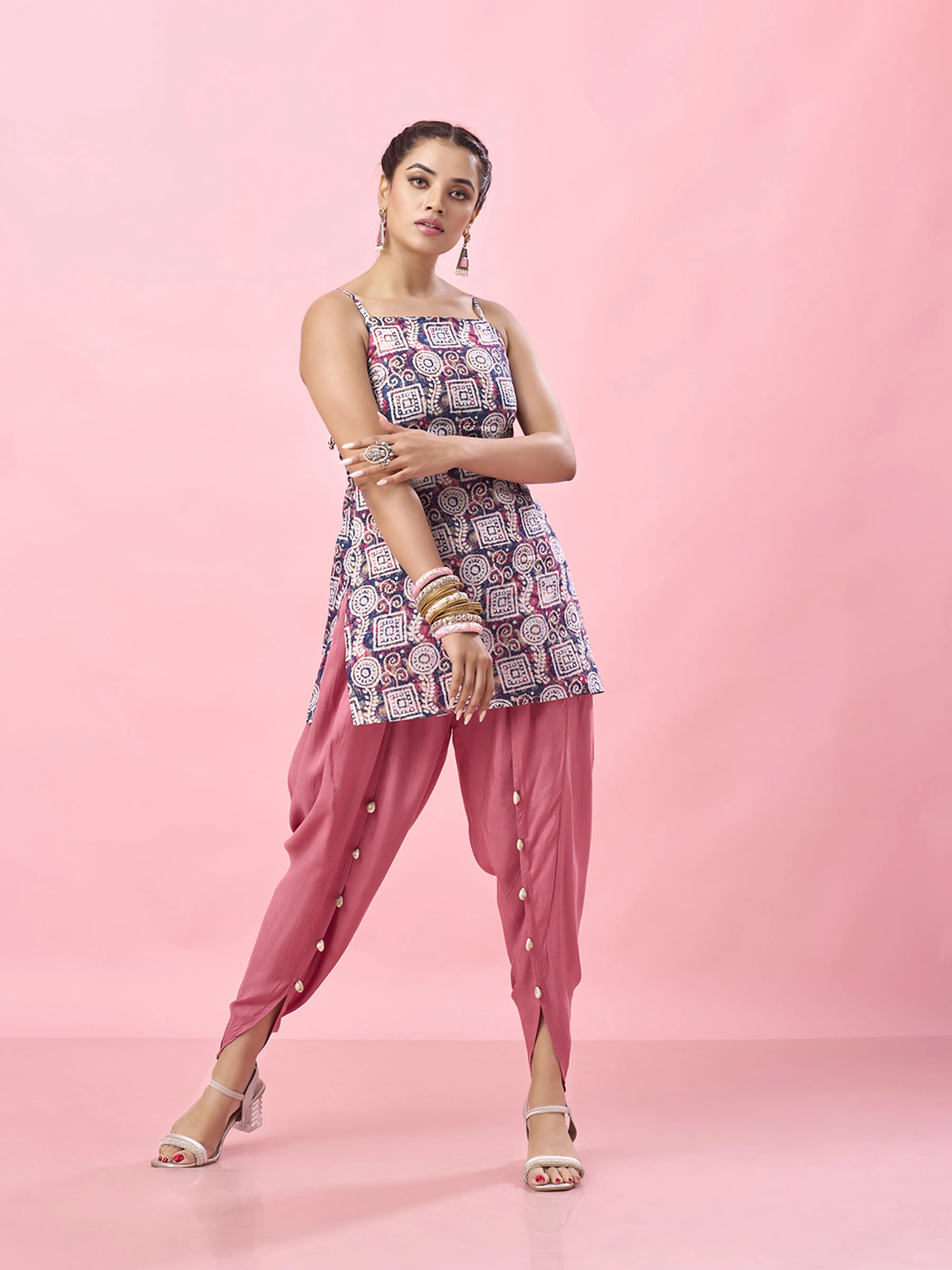 Multicolor Geometric Backless Cotton Short Kurti