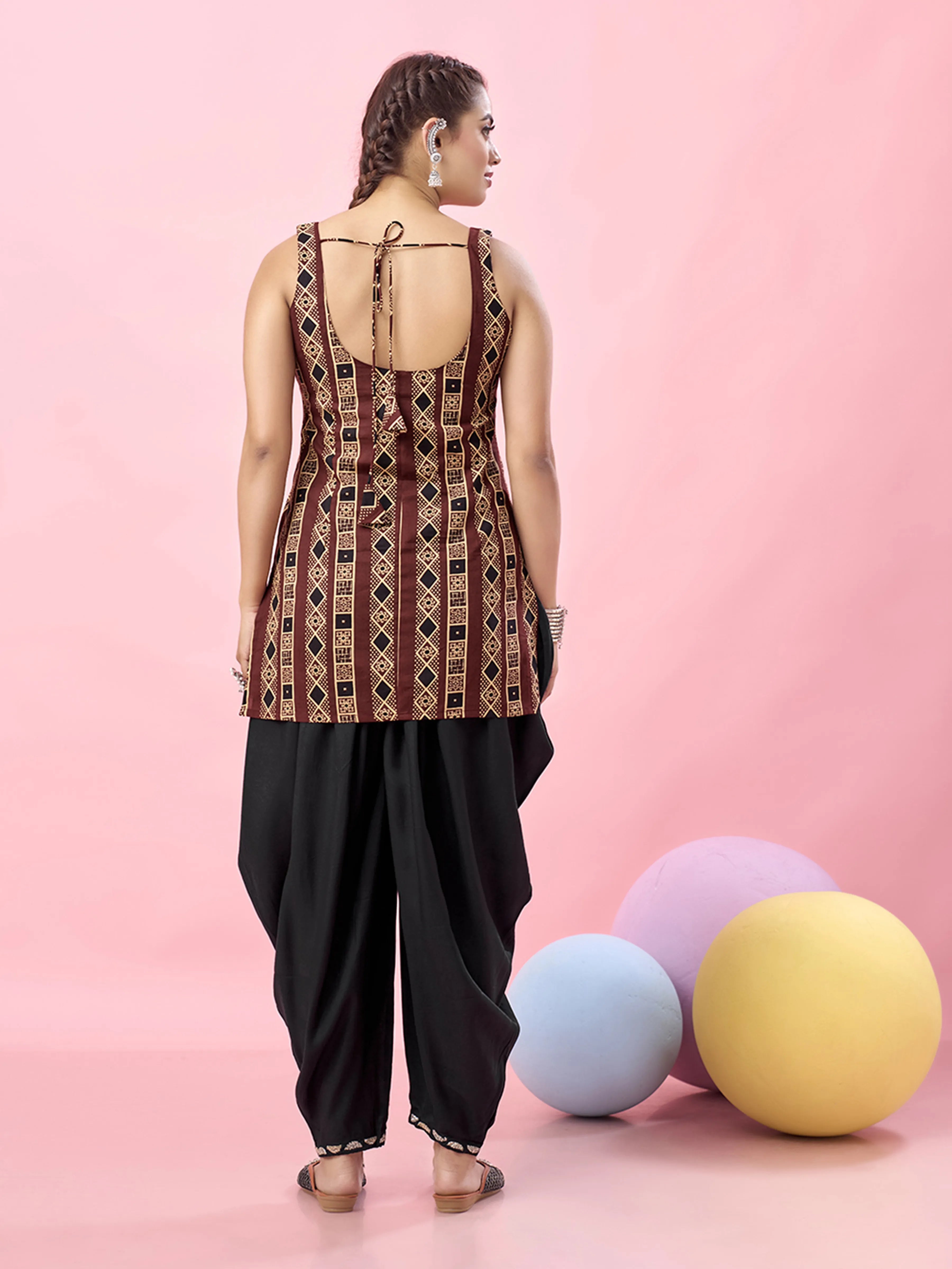 Maroon Geometric Printed Backless Cotton Short Kurti