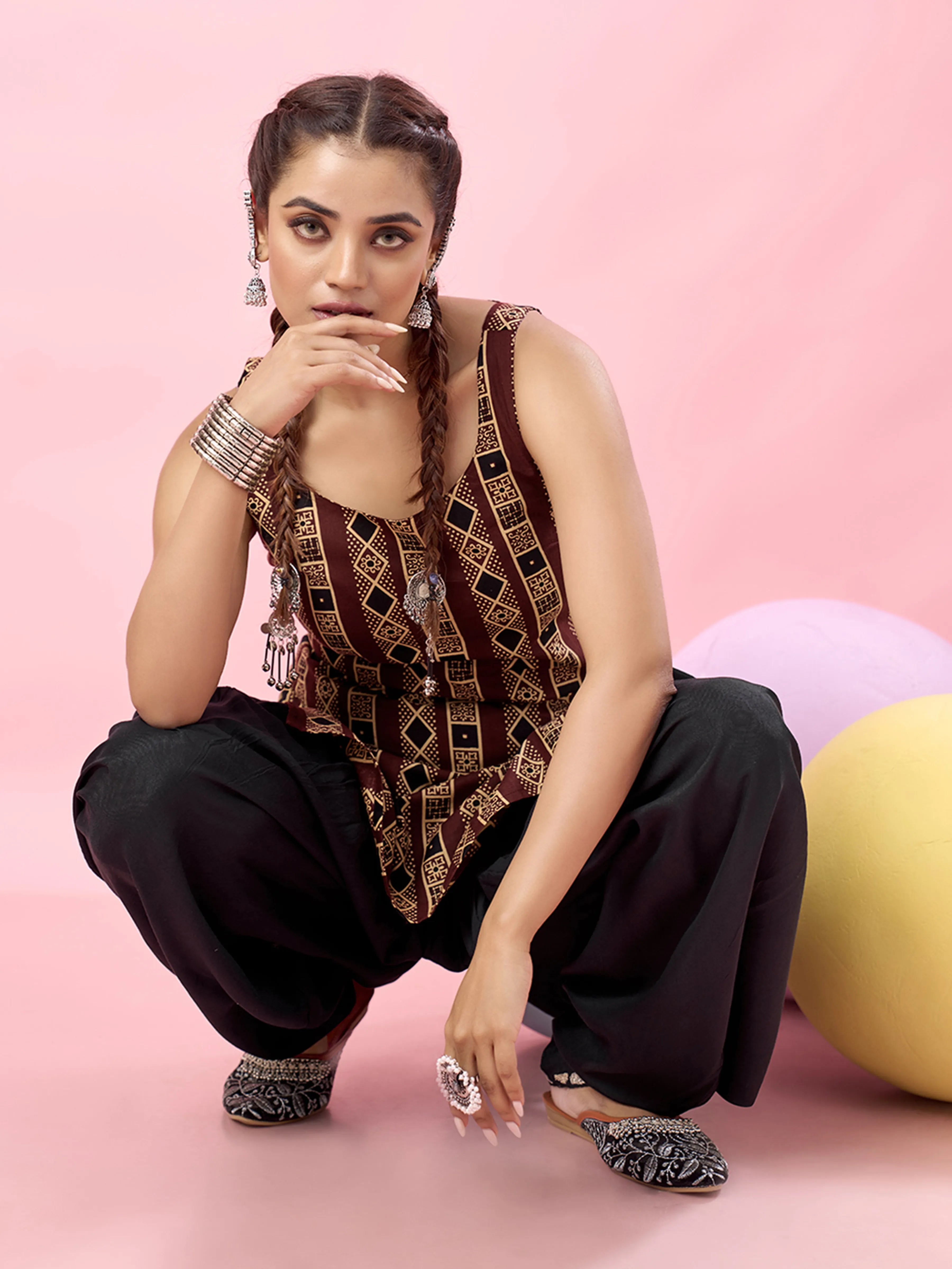 Maroon Geometric Printed Backless Cotton Short Kurti