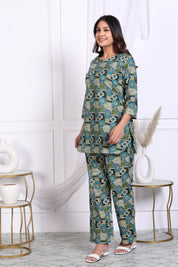 Geo Floral Printed Green Cotton Kurta With Pant