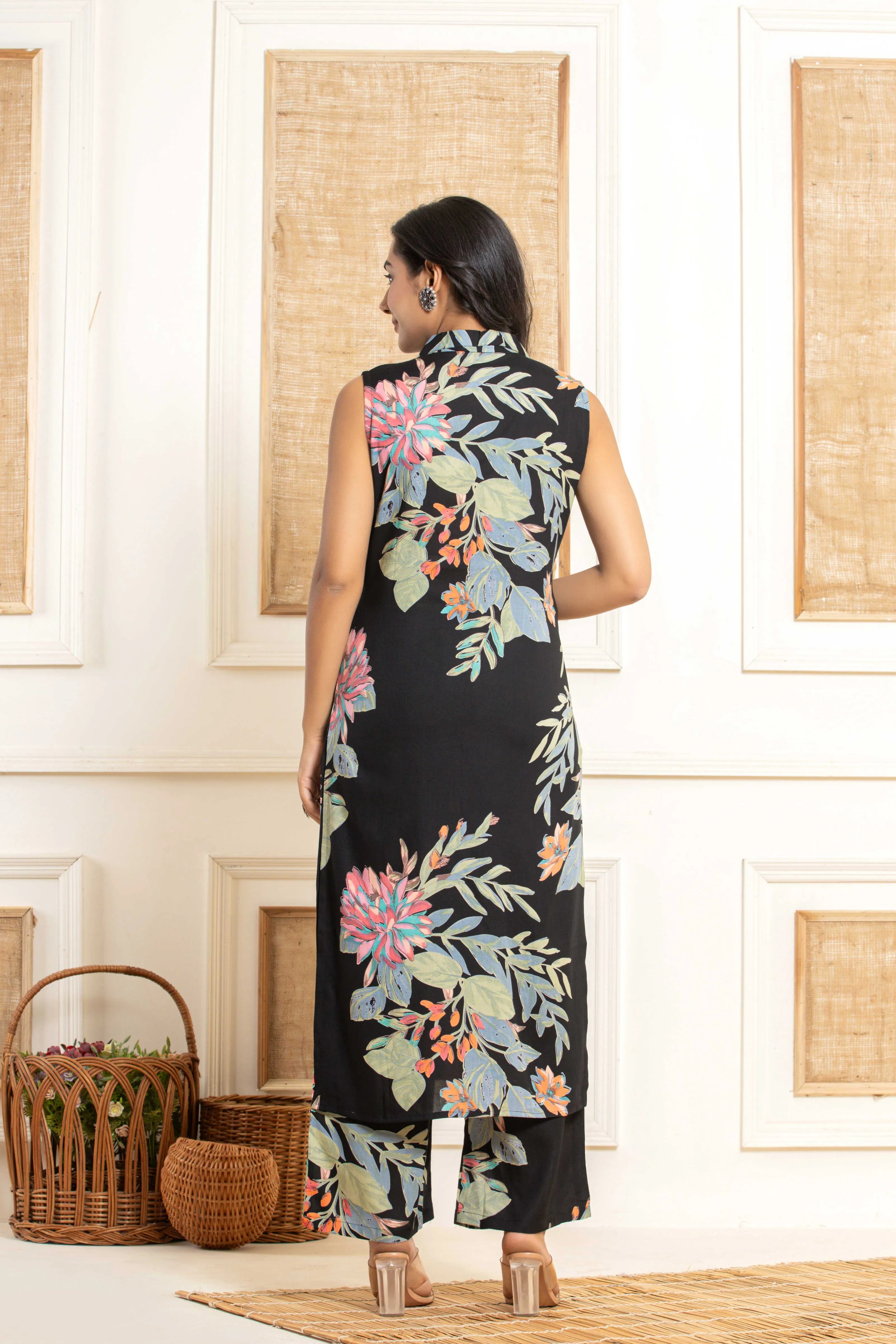 Black Base Multicolor Floral Leaf Kurta Set