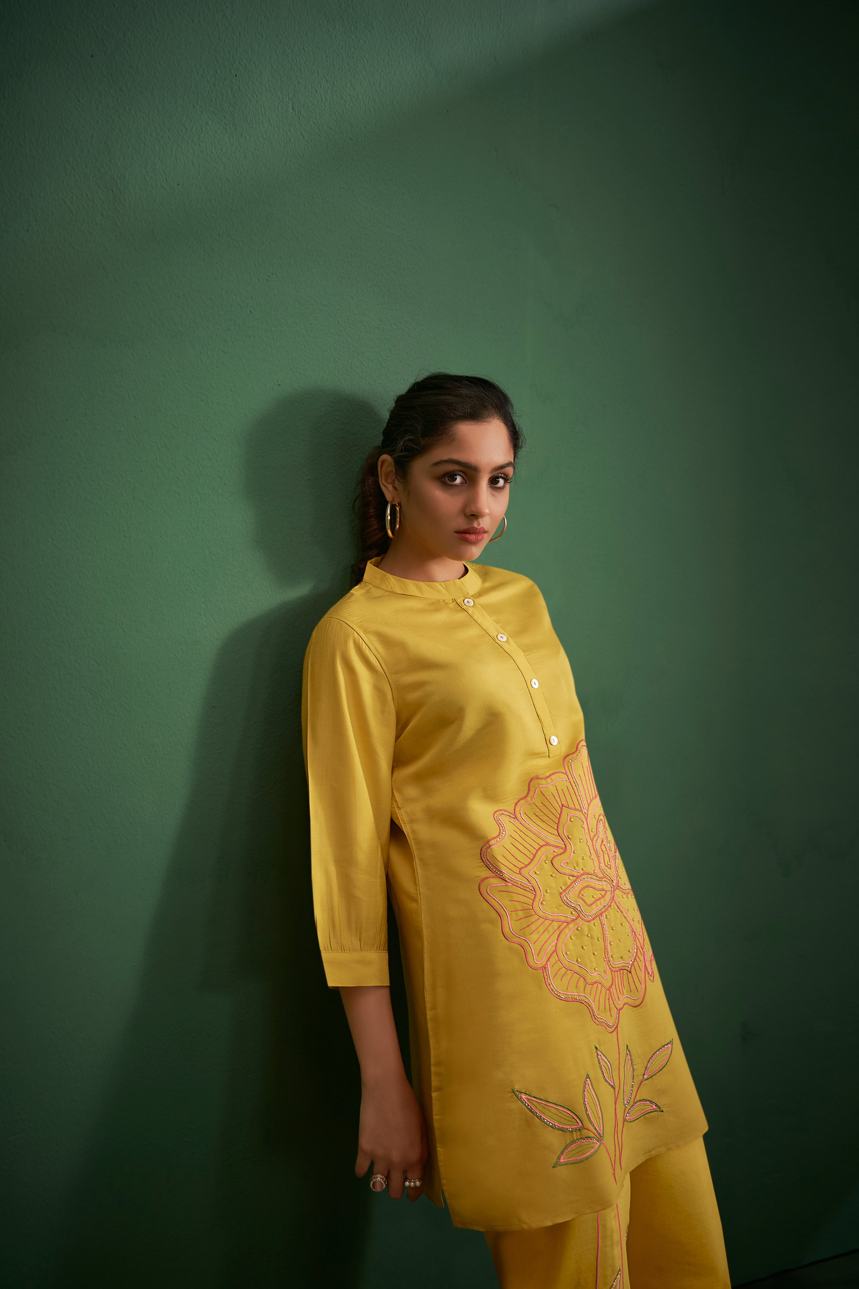 Kaftanize Yellow Embroidered Pink Thread Work Kurta With Embroidered Pants Viscose Co-Ord Set