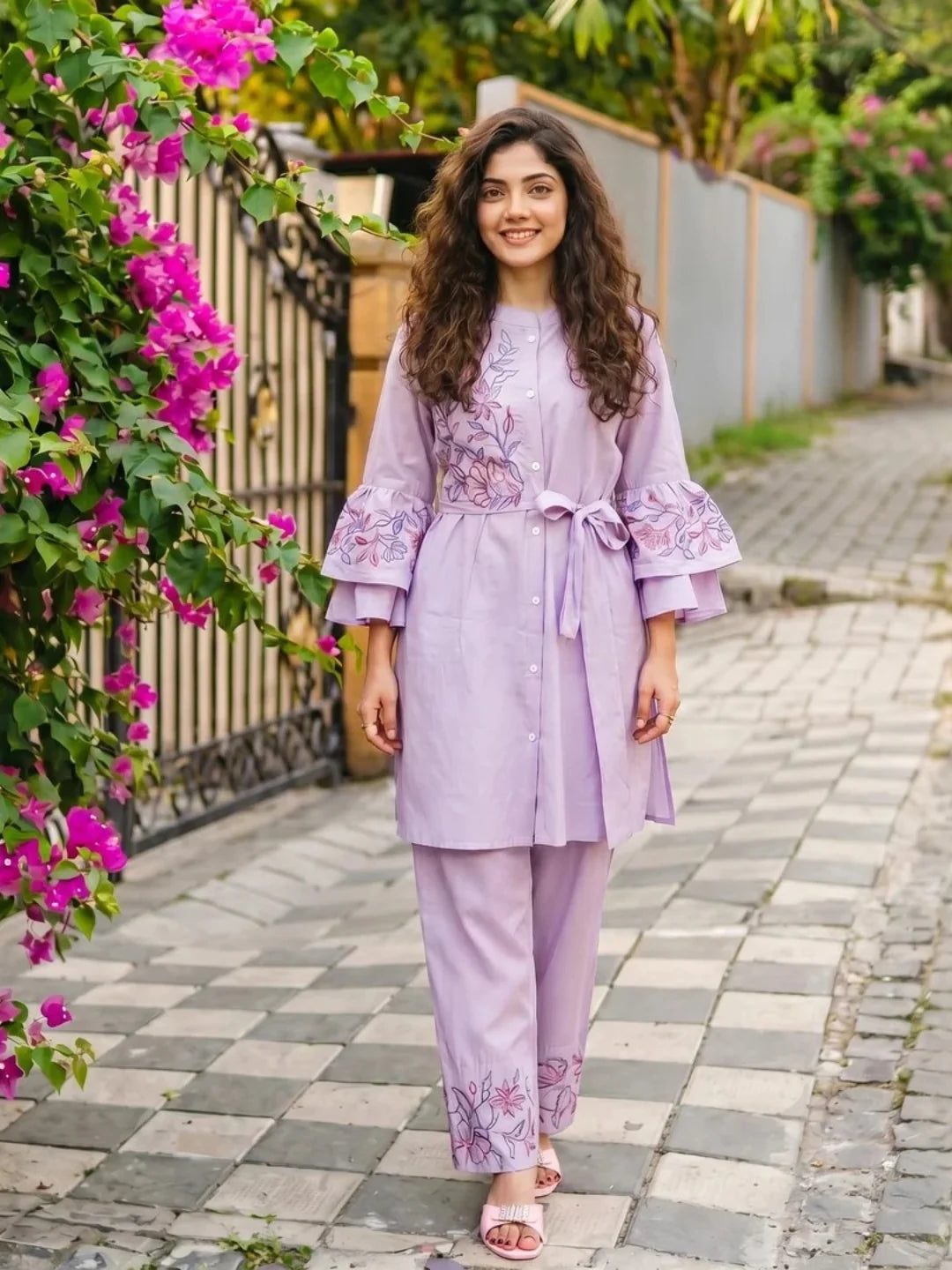 Lavender Pink Embroidered Tunic & Trouser Set With Belt