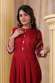 Red Muslin Abstract Print Midi Dress With Belt