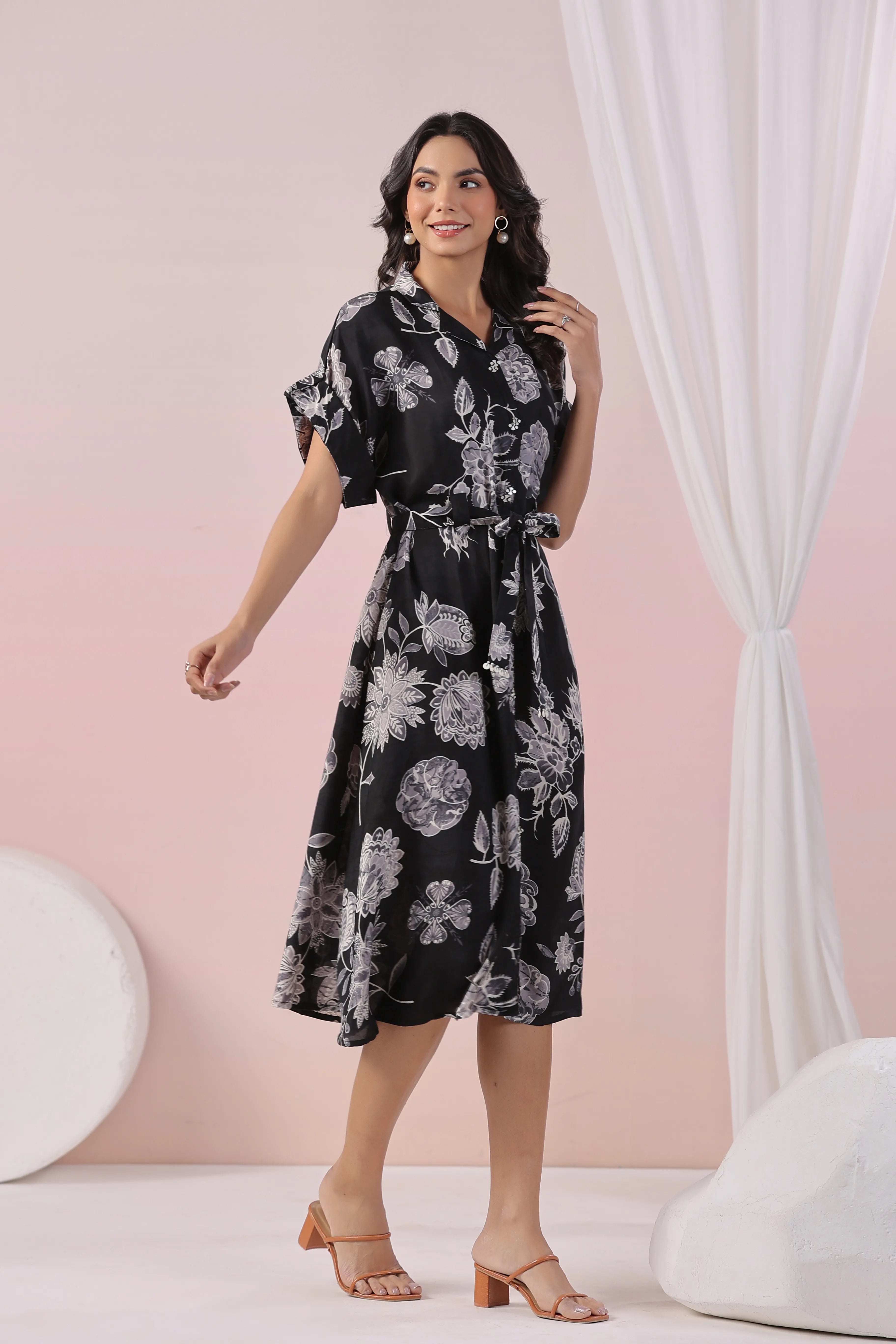 Black Abstract Printed Bold Flower Motif Russian Silk Midi Dress Kaftanize Black Abstract Printed Bold Flower Motif Russian Silk Midi Dress Kaftanize