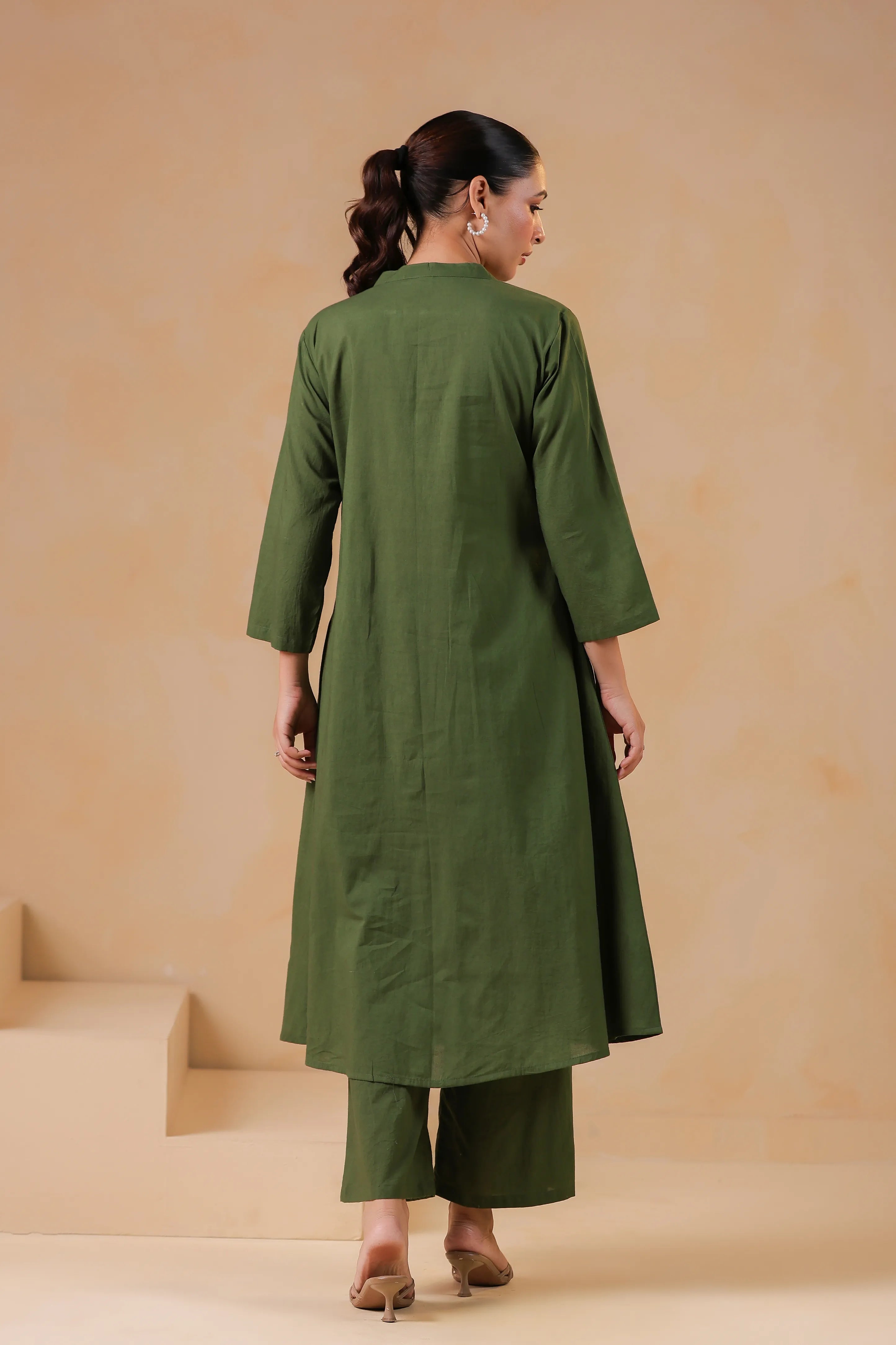 Emerald Base Flamingo Embroidered Cotton Kurta Set