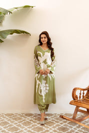 Green Bold Floral Printed Rayon kurta set