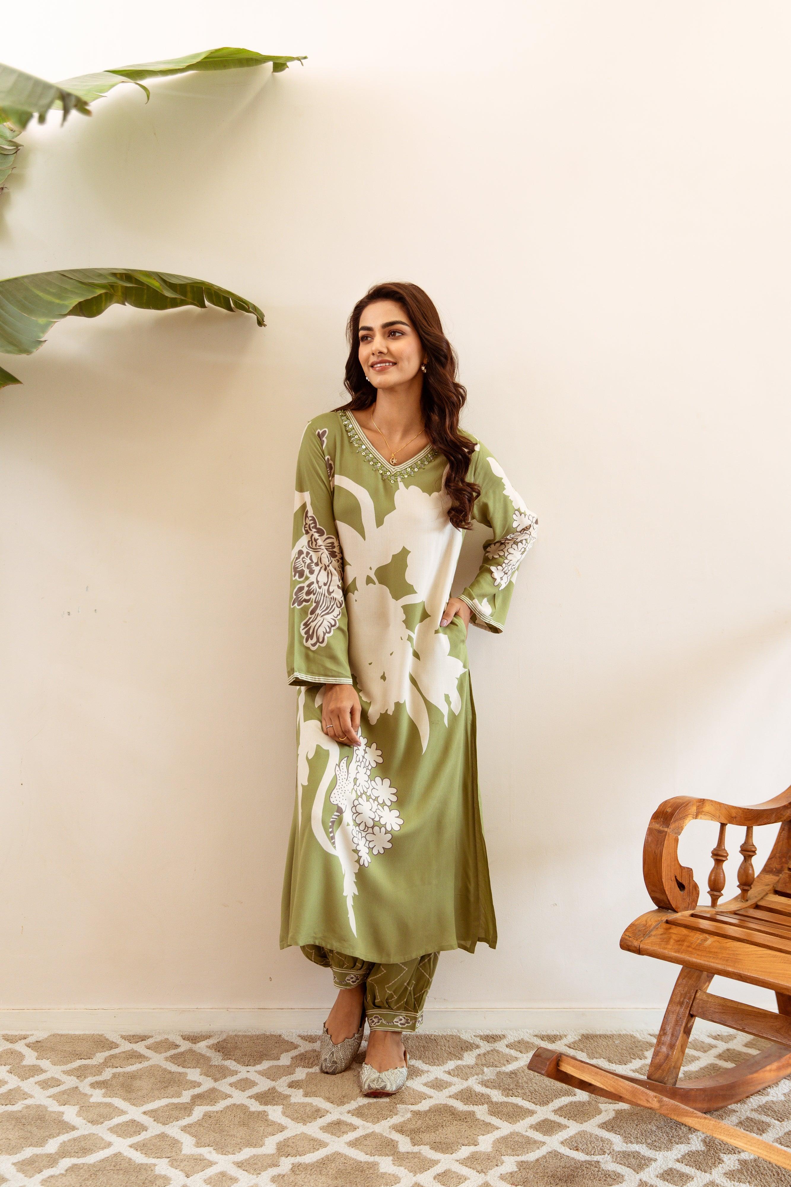 Green Bold Floral Printed Rayon kurta set