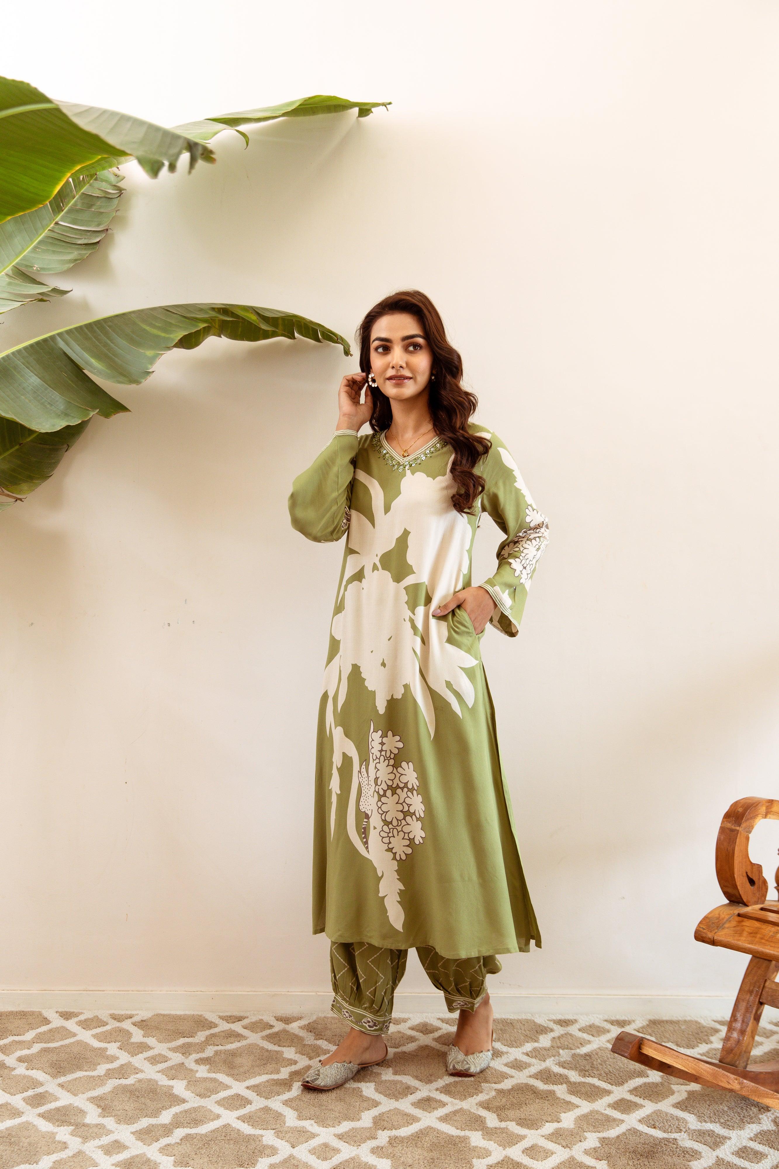 Green Bold Floral Printed Rayon kurta set