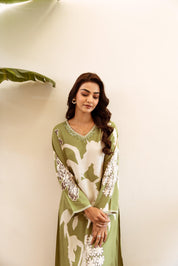 Green Bold Floral Printed Rayon kurta set