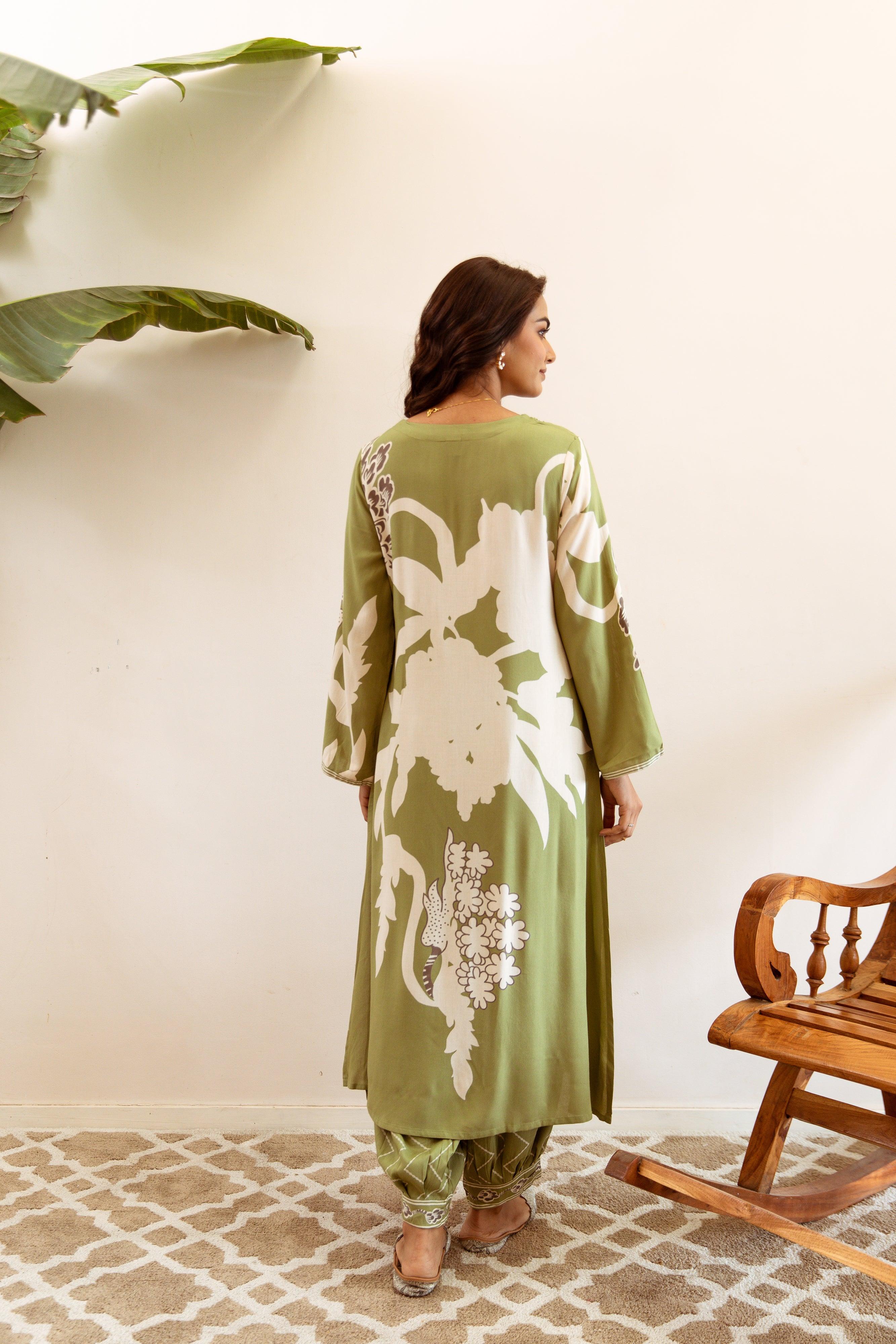 Green Bold Floral Printed Rayon kurta set