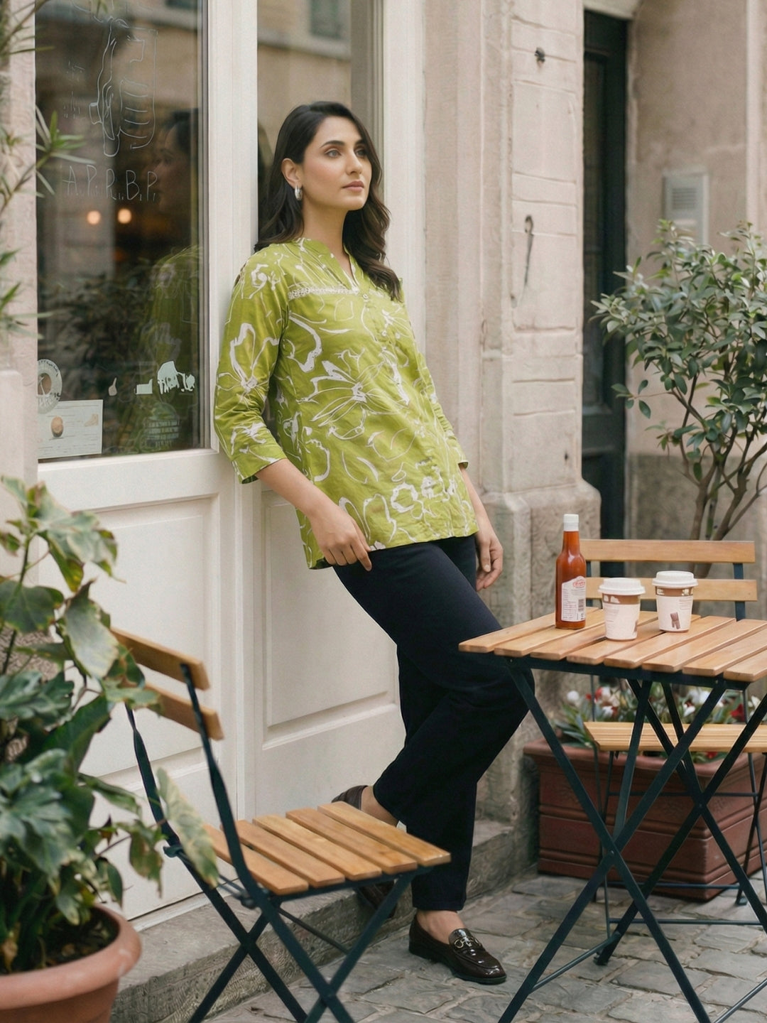 Green & White Floral Pintuck Kurti