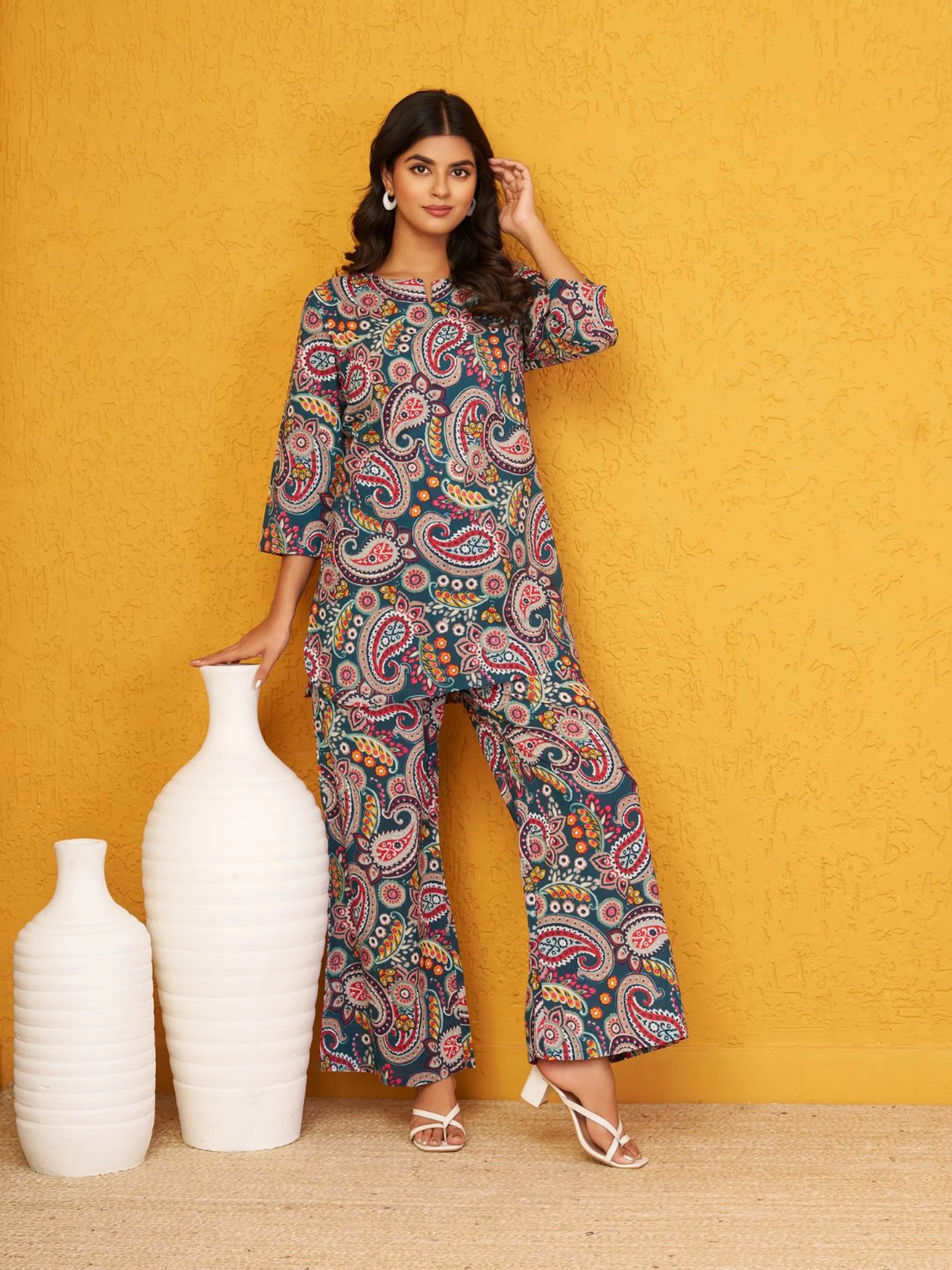 Multicolor Paisley Co-ord Set in Cotton Cambric