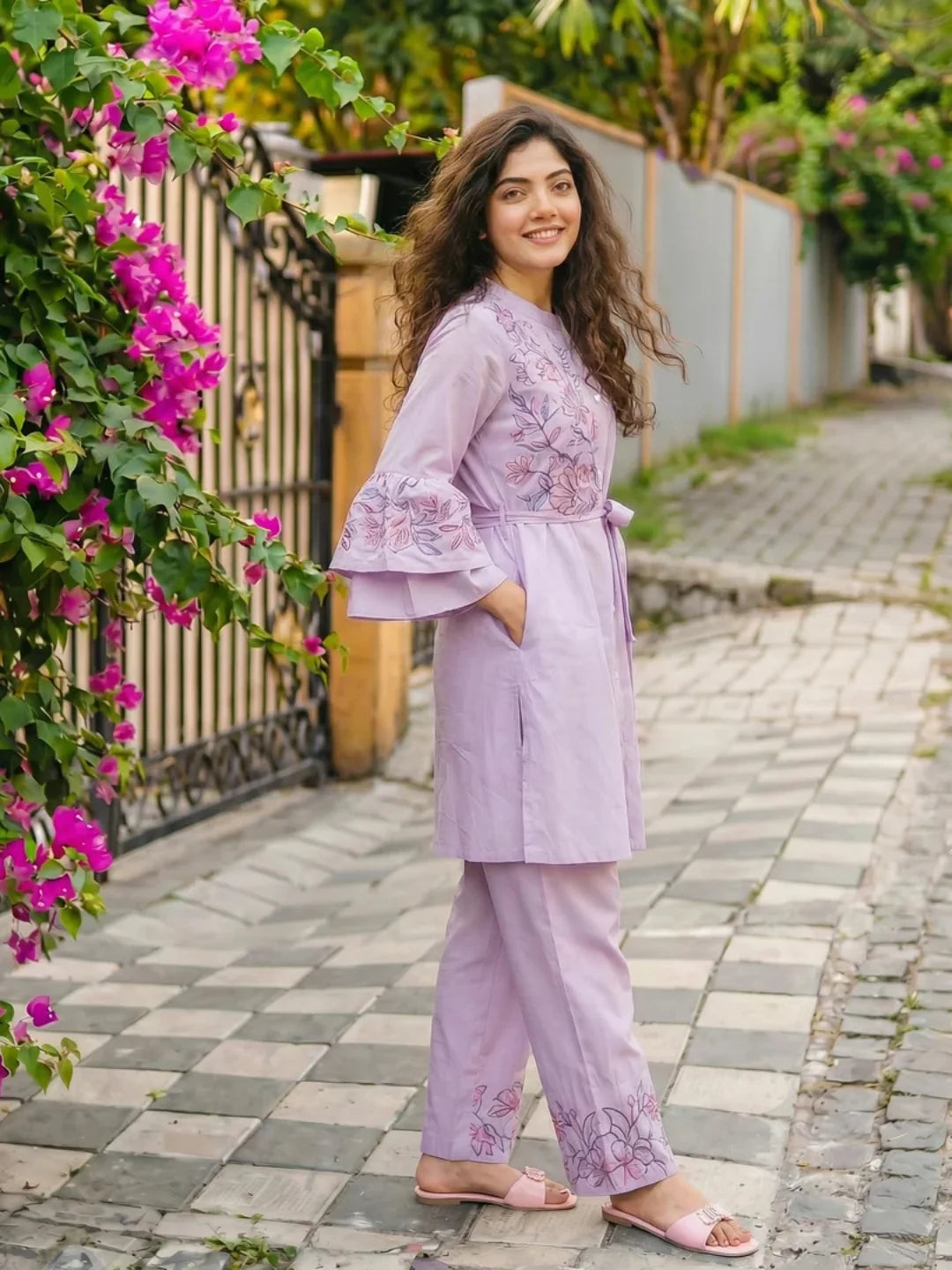 Lavender Pink Embroidered Tunic & Trouser Set With Belt