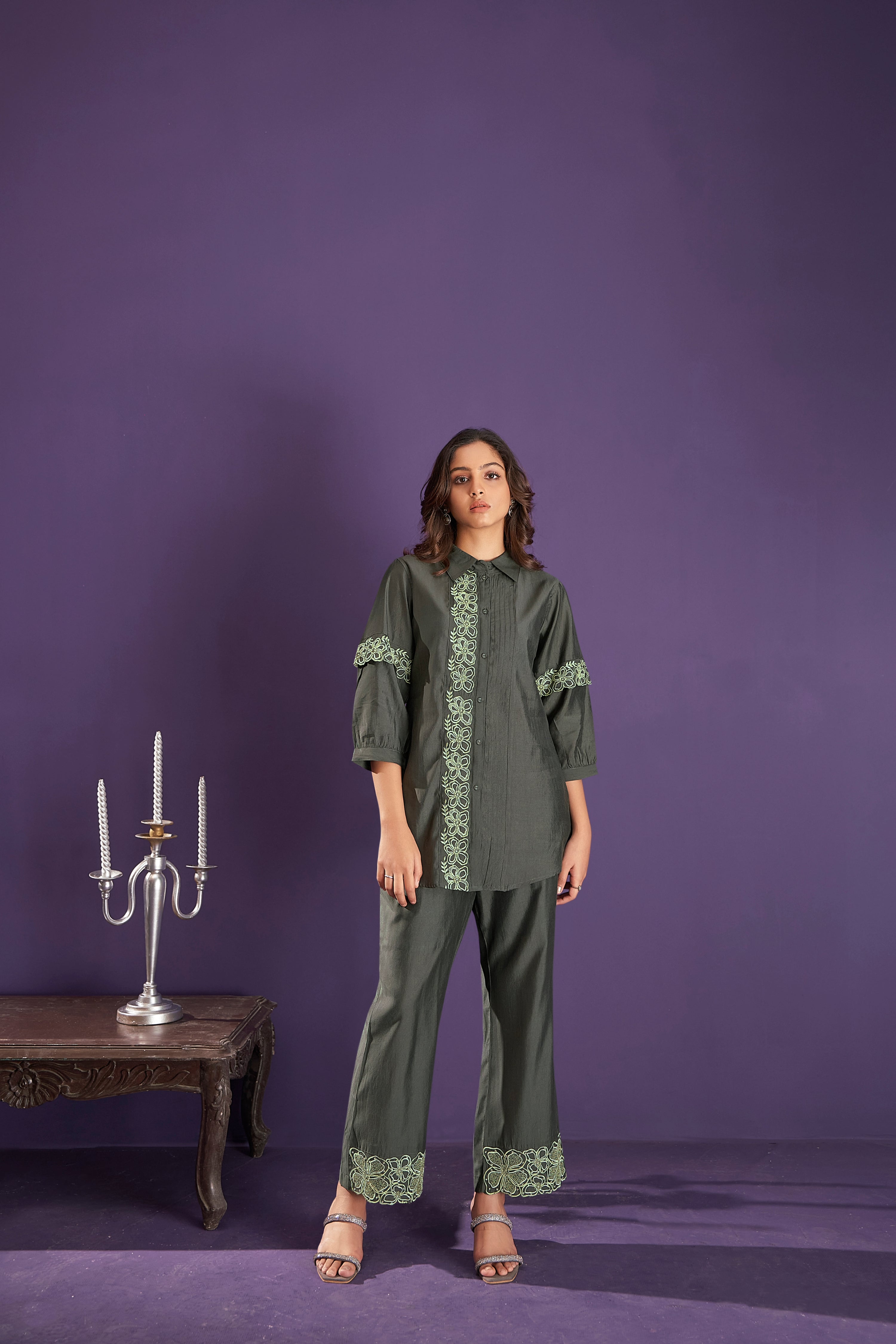 Kaftanize Dark Green Embroidered Thread Work Kurta With Embroidered Pants Viscose Co-Ord Set