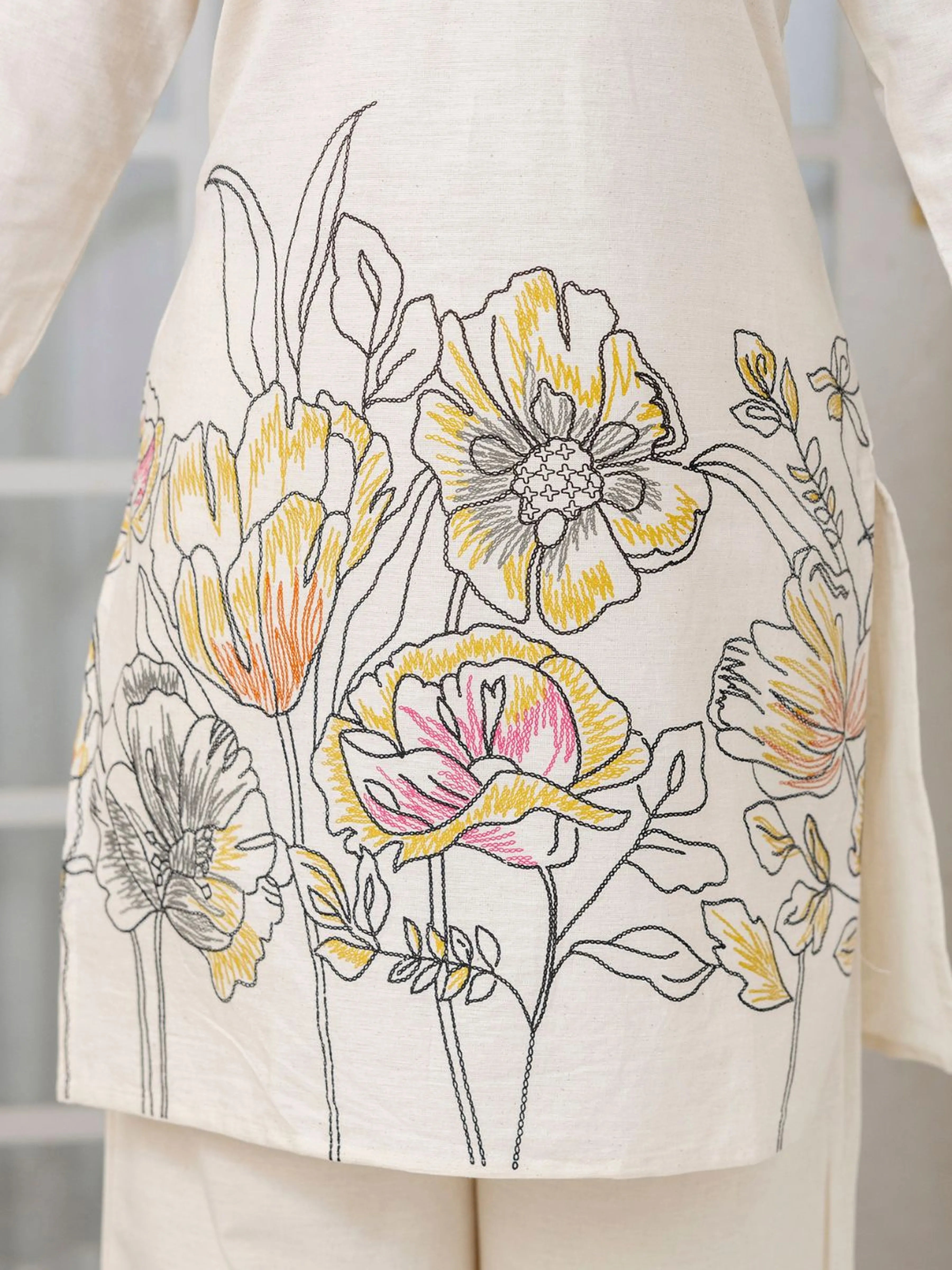 Cream Floral Kurta & Wide-Leg Cotton Flex Co-ord Set