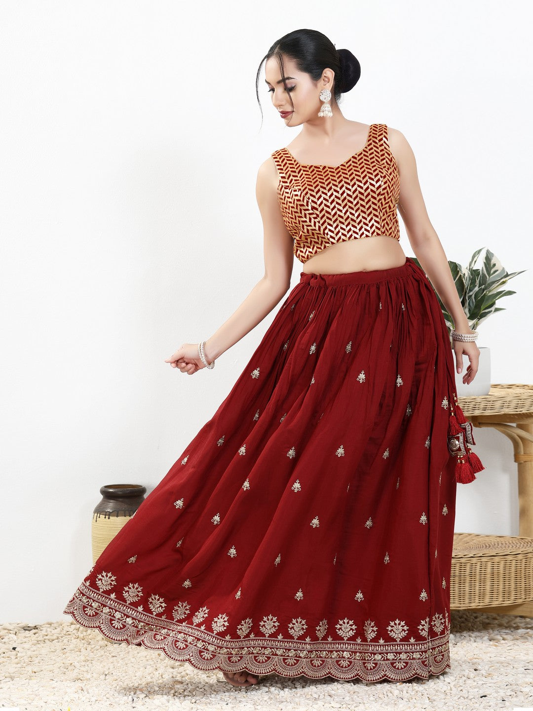Light Gold Sequence Embroidered Paan Neck Sleveless Blouse