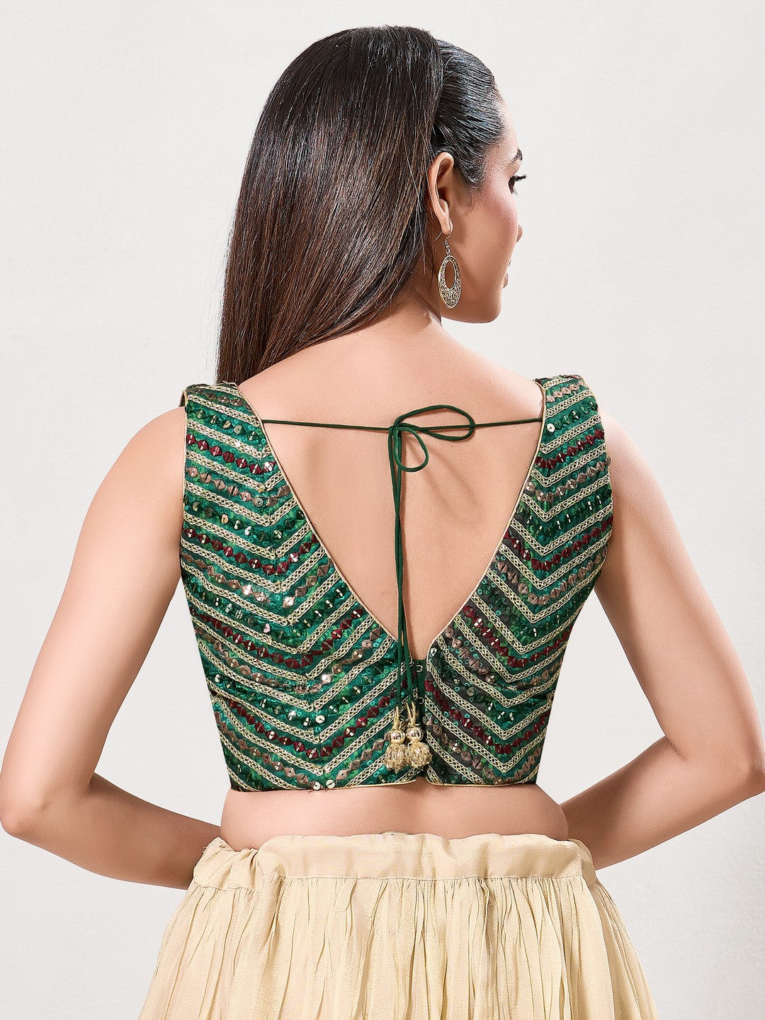 Abhla Work V Neck Sleeveless Navratri Blouse