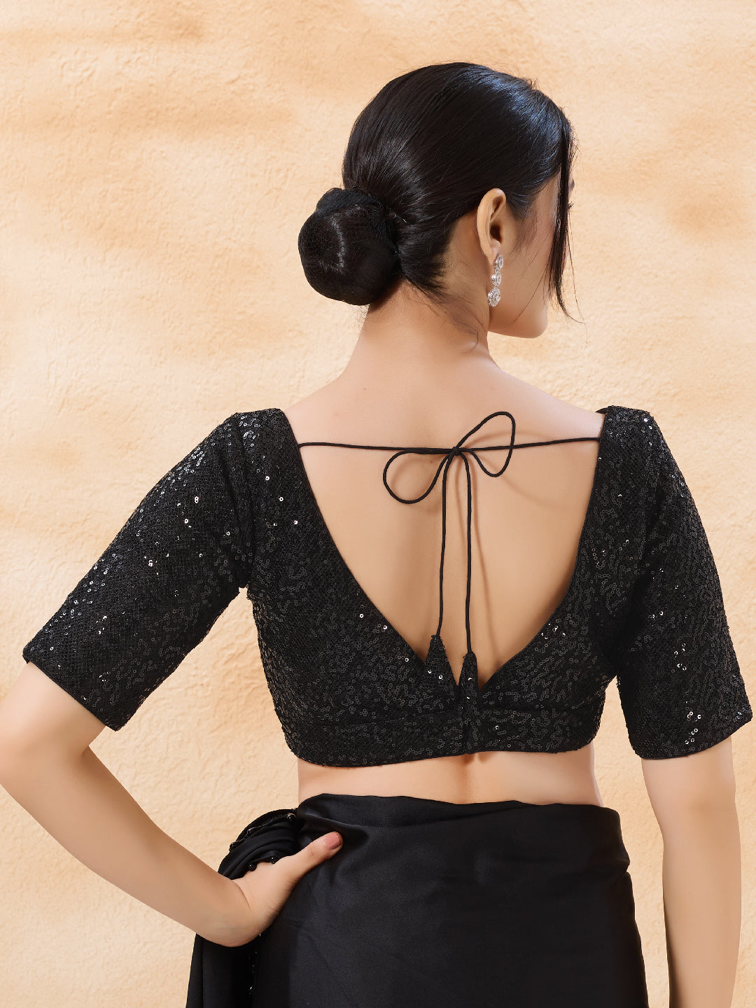 B-301-ELB-BLACK-BACK.jpg