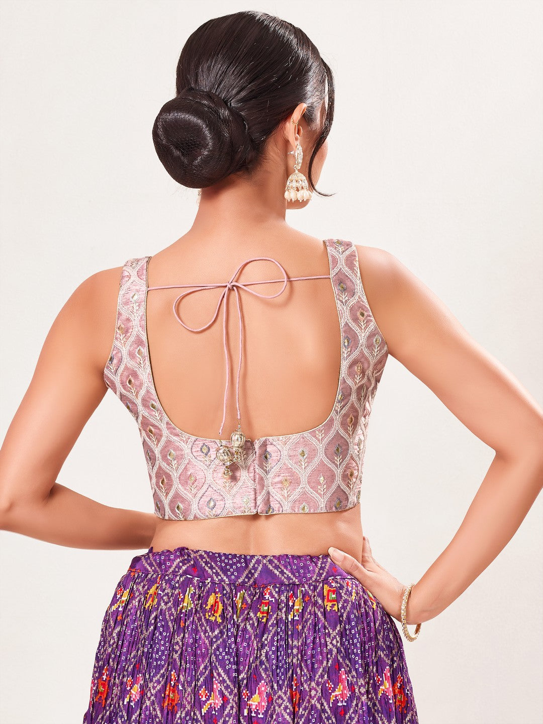 Vamas Threadwork Motif Embroidery Round Neck Sleeveless Blouse