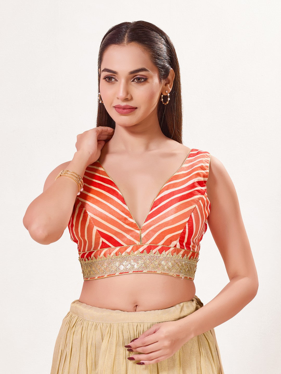 Laherya Printed Plunging V Neckline Sleeveless Blouse