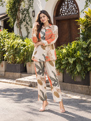 Conjunto coordinado de estampado tropical en beige y naranja