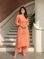 Orange 2-Piece Kurta Set with Floral Embroidery in Cotton Flex
