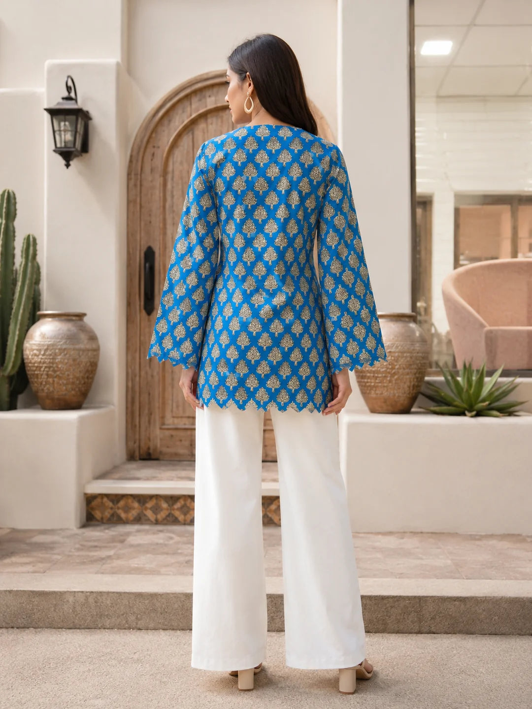 Blue Short Kurti with All-Over Leaf Print in Cotton