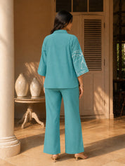 Conjunto coordinado de algodón elástico con bordado floral en verde menta