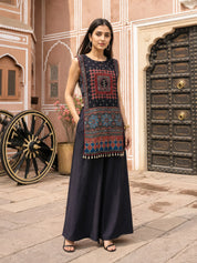 Black & Red Printed Sleeveless Kurta Set Solid Palazzo in Muslin