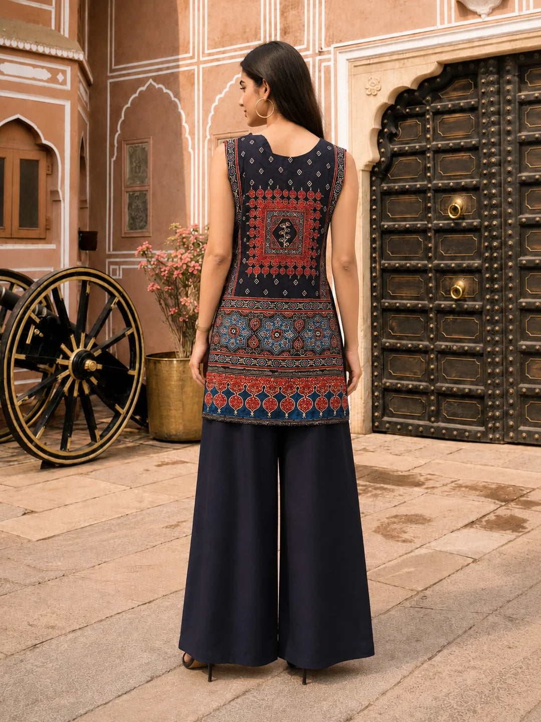Black & Red Printed Sleeveless Kurta Set Solid Palazzo in Muslin