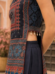 Black & Red Printed Sleeveless Kurta Set Solid Palazzo in Muslin