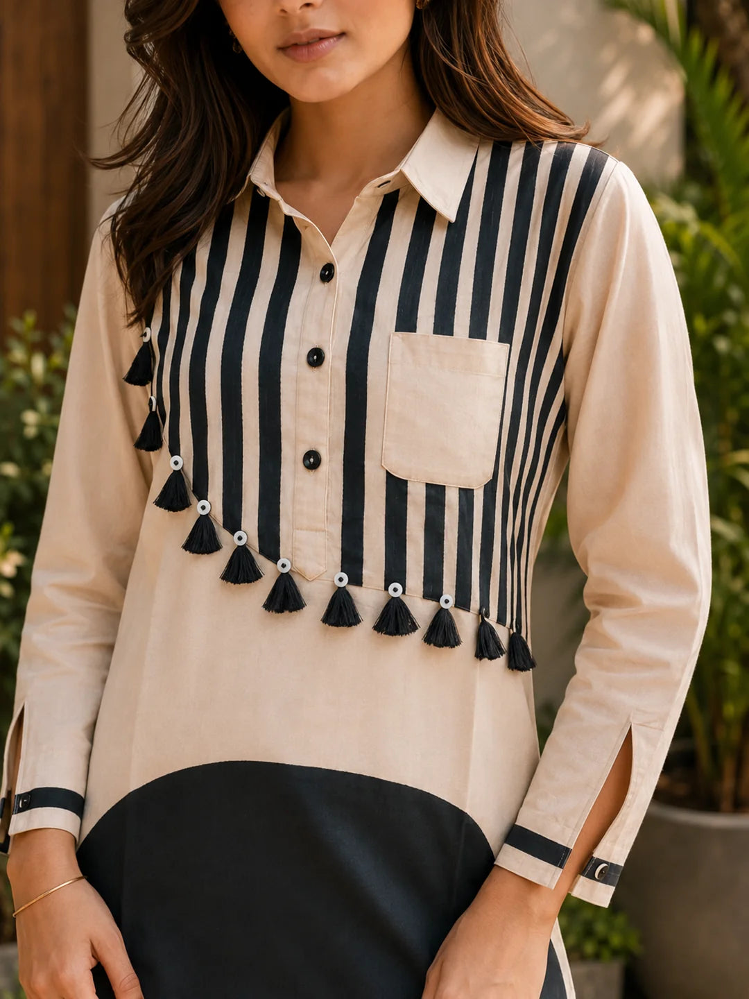 Cream & Black Striped-Yoke Abstract Printed Muslin Shirt