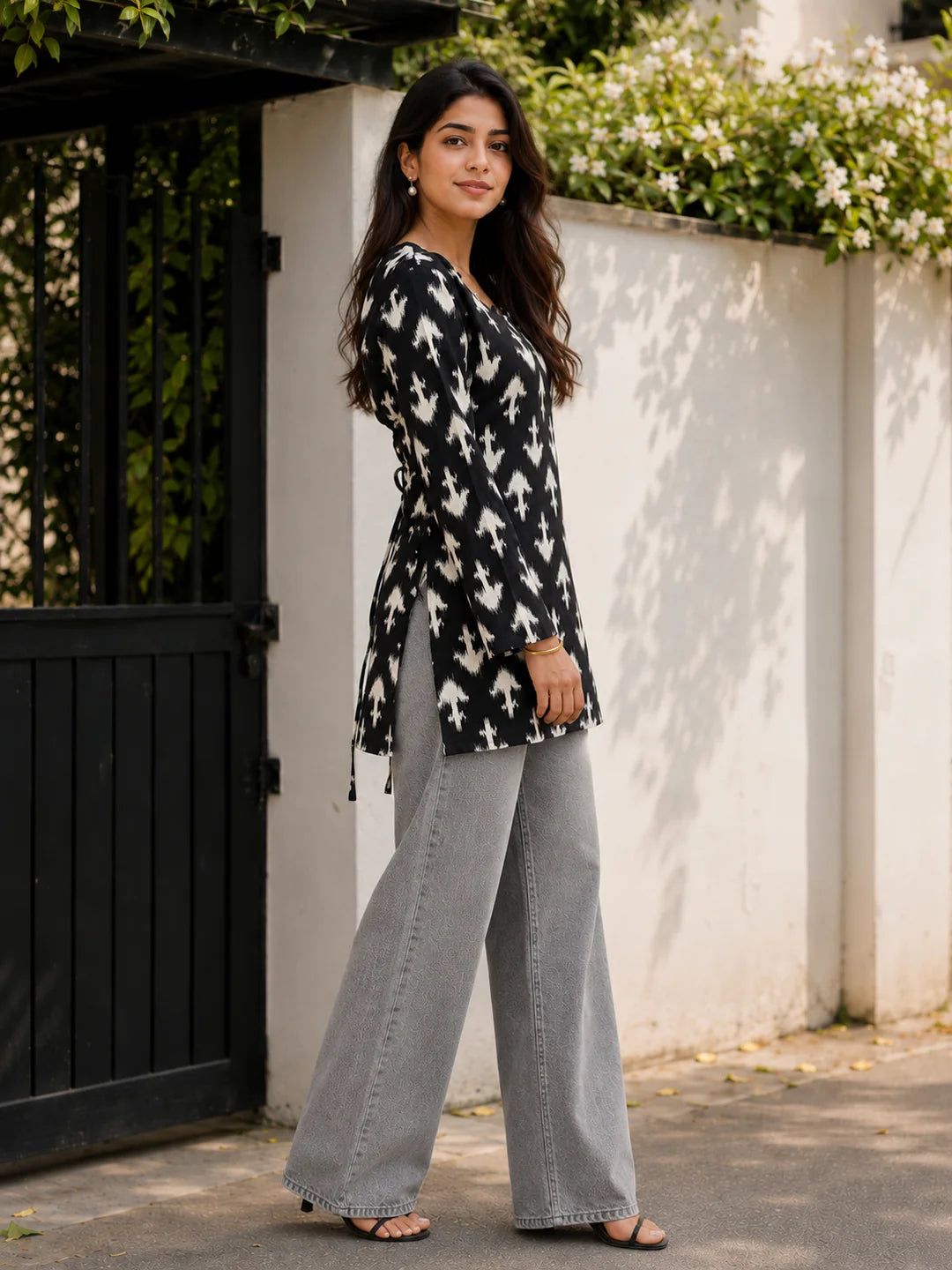 Black & White Ikat Printed Short Kurti in Cotton
