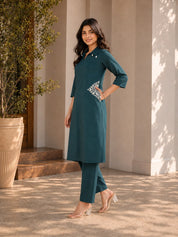Cowrie-Shell Embellished Kurta Set with Embroidered Pockets