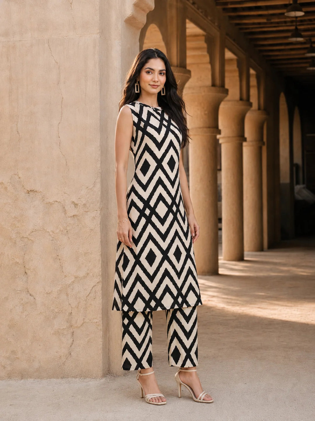 Cream & Black Abstract Geometric Print Kurta Pant Set in Russian Silk