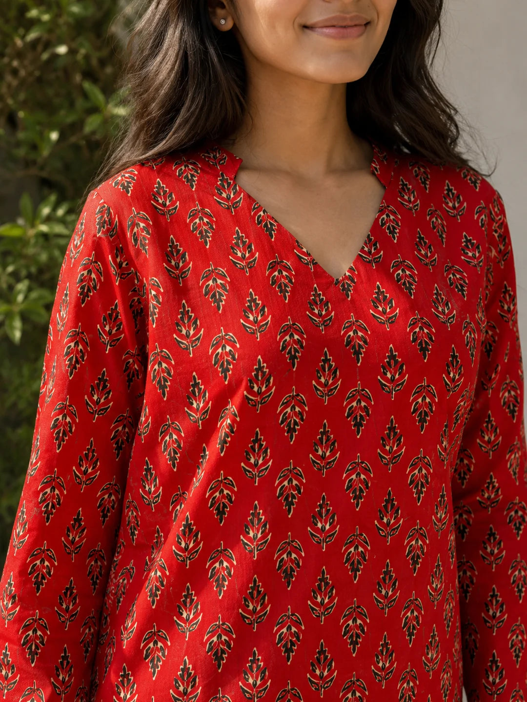 Red Black Floral Buti Printed Cotton Short Kurti
