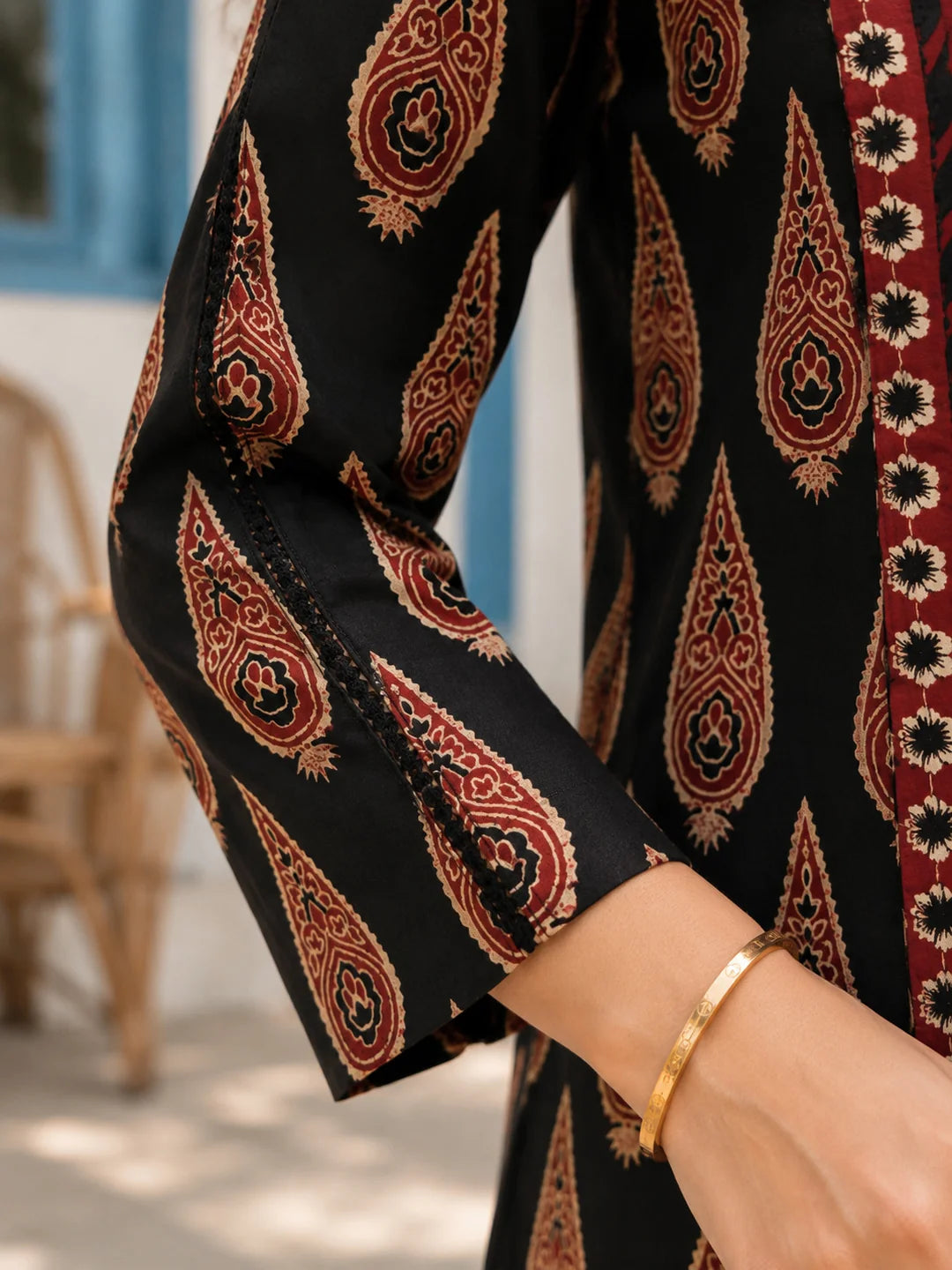 Black and Red Floral Yoke Printed Kurta Set in Cotton