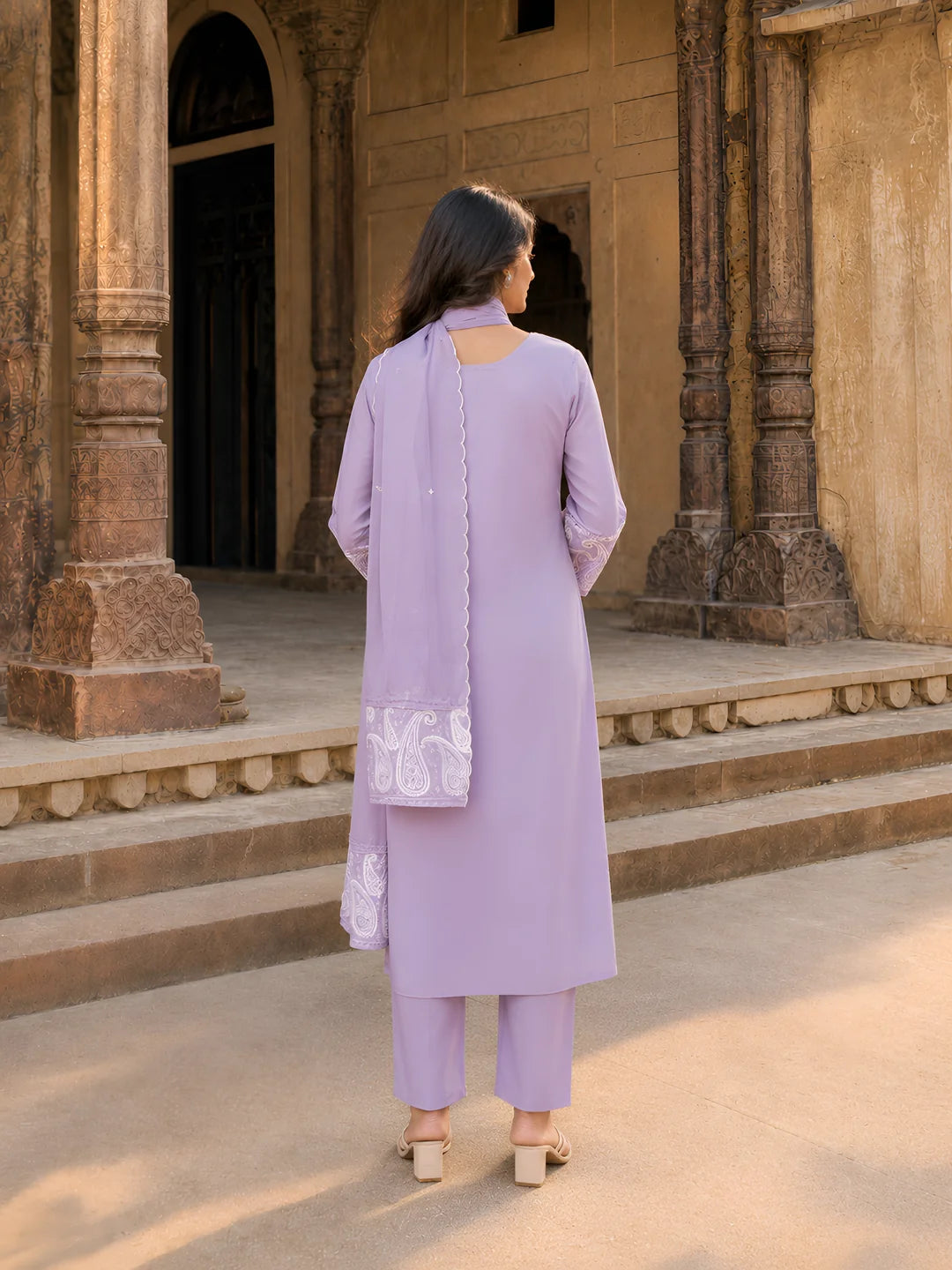 Lilac Paisley Embroidery Organza Ethnic Set With Dupatta
