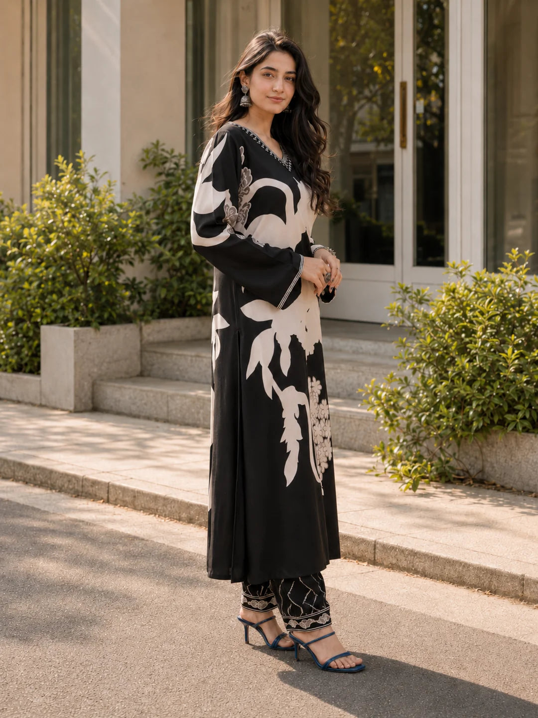 Black Bold Floral Printed Rayon kurta set