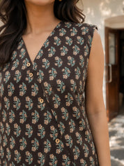 Brown Sleeveless Floral Buti Printed Short Kurti with Wooden Button in Cotton