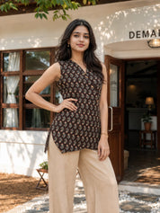 Brown Sleeveless Floral Buti Printed Short Kurti with Wooden Button in Cotton