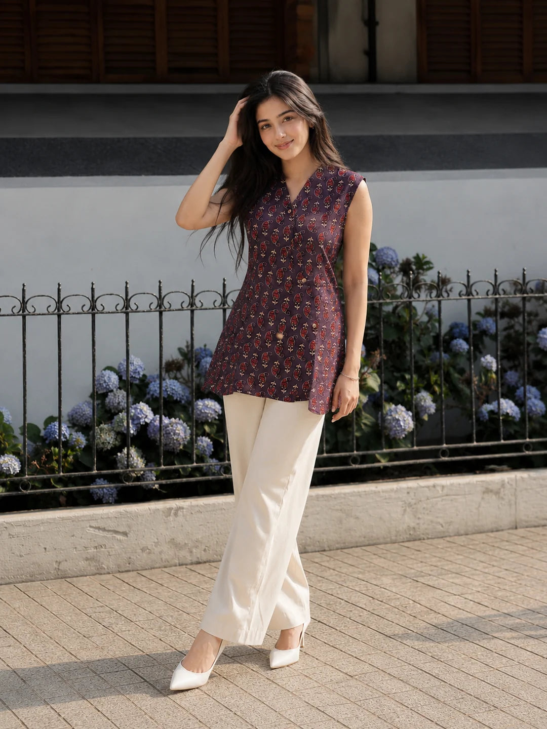 Purple Sleeveless Paisley Floral Buti Printed Short Kurti with Wooden Button in Cotton
