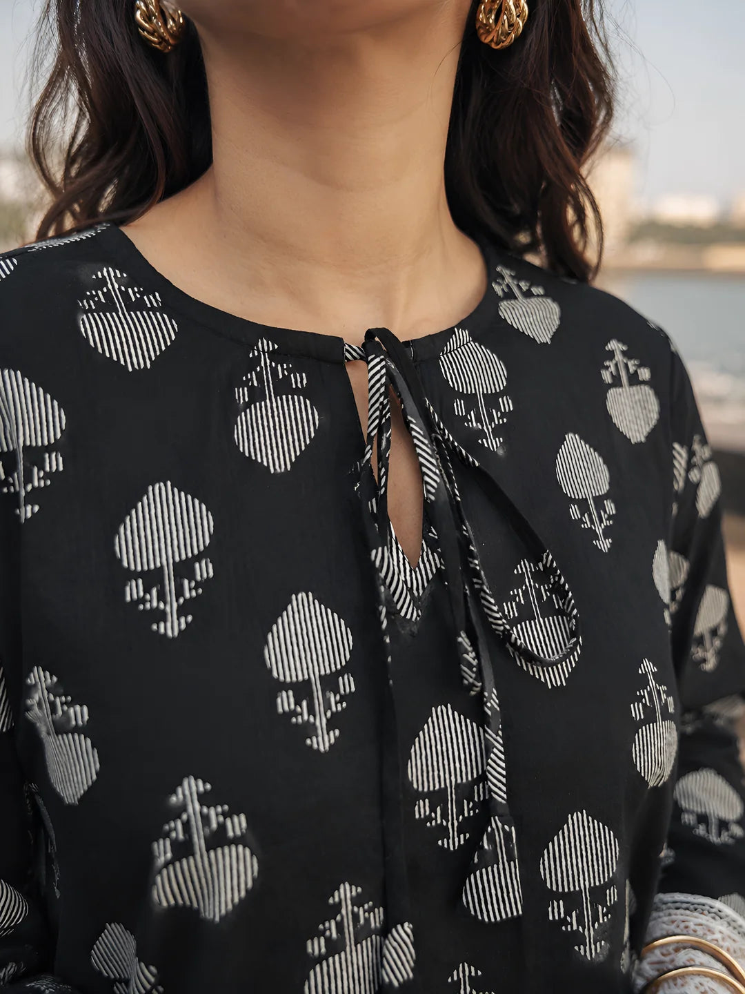 Black Geometric Floral Printed Short Kurti in Cotton