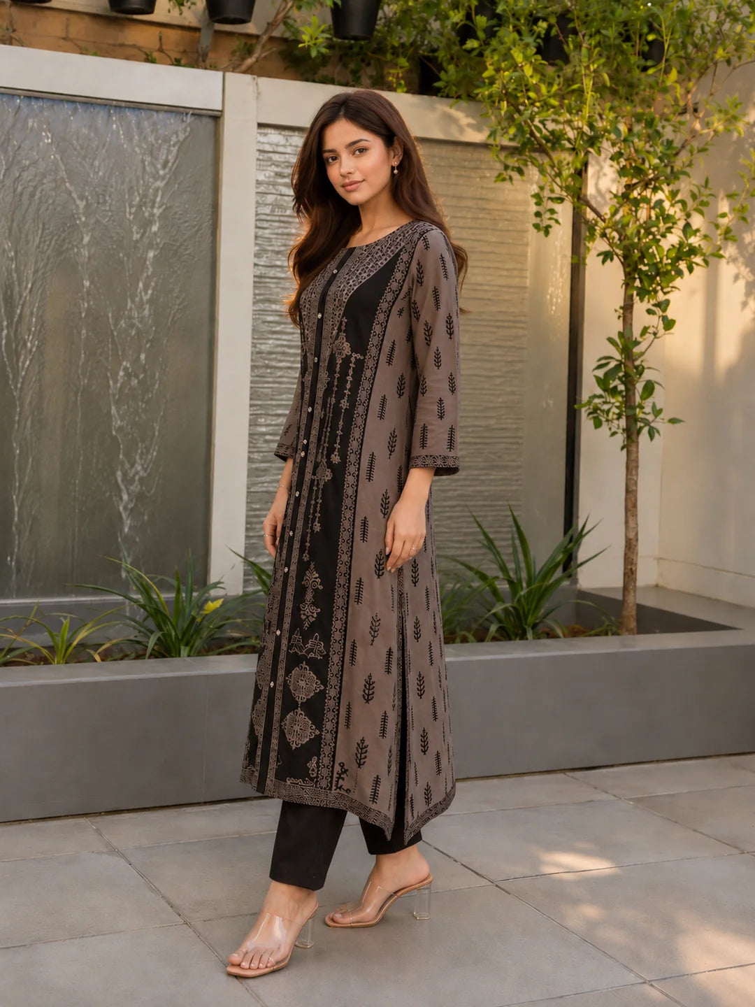 Black/Grey Bold Flower Motif With Mirror German Rayon Ethnic Set