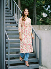 Pink Lace Trimmed Floral Printed Pleated Kurti in Cotton Cambric